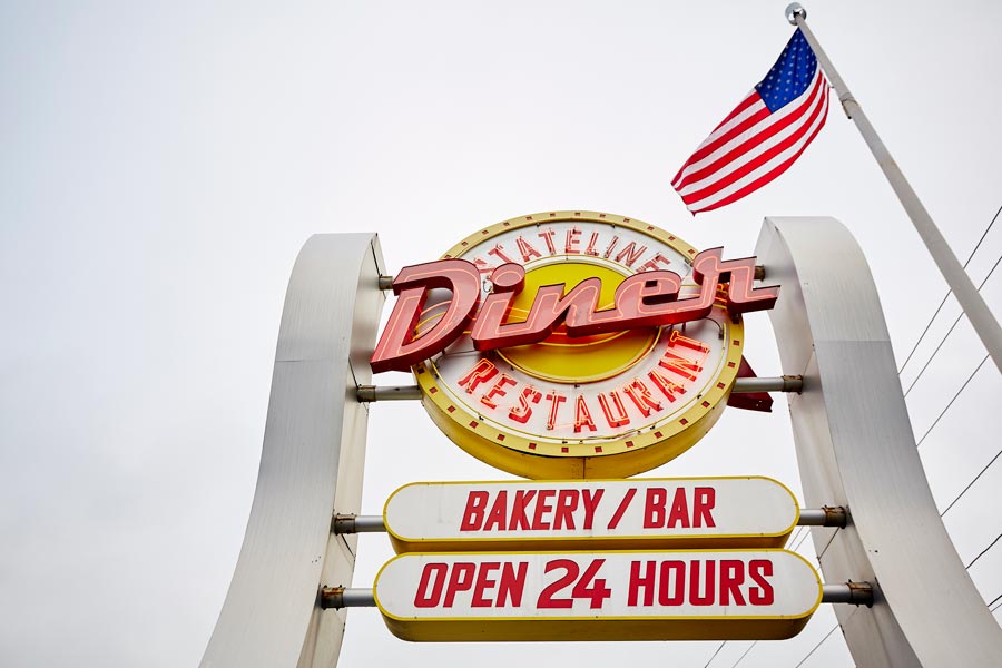 Stateline Diner Sign